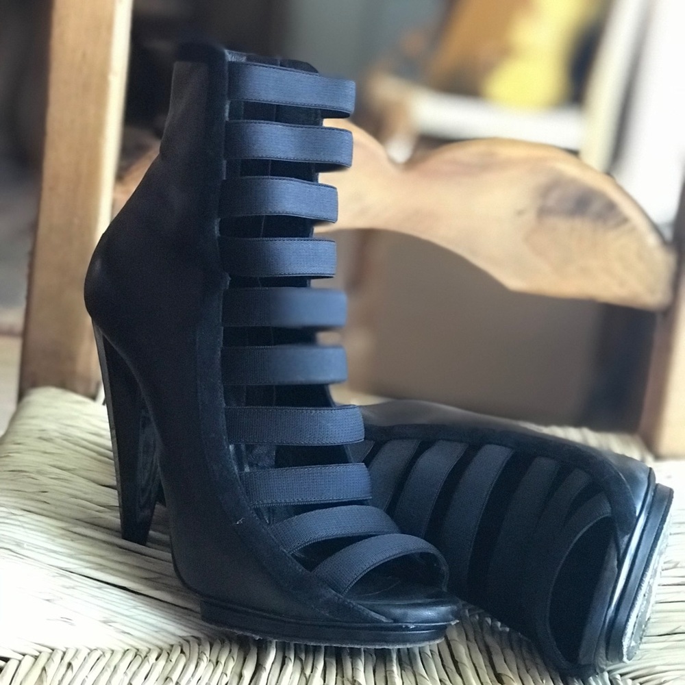 Gucci heels